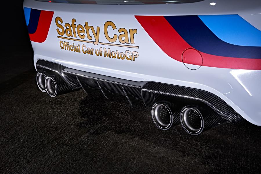 Детали экстерьера BMW M2 Coupe MotoGP Safety Car (F87) 2016 года  (фото 11 из 41)